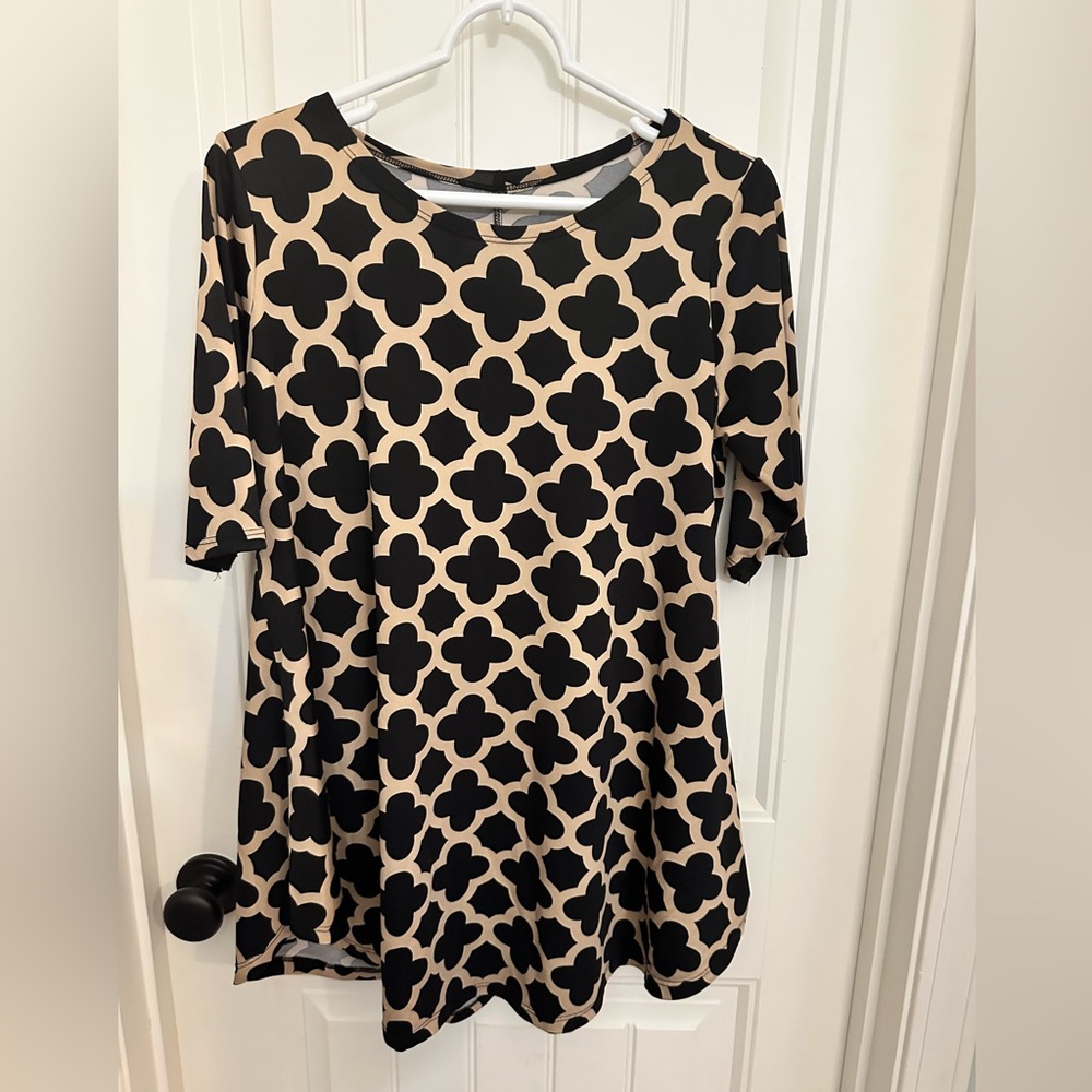 Black and tan tunic